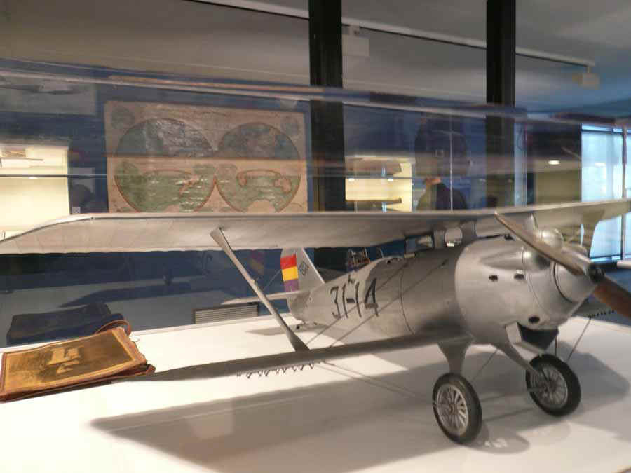 maquetagrandeBreguet.jpg (69235 bytes)