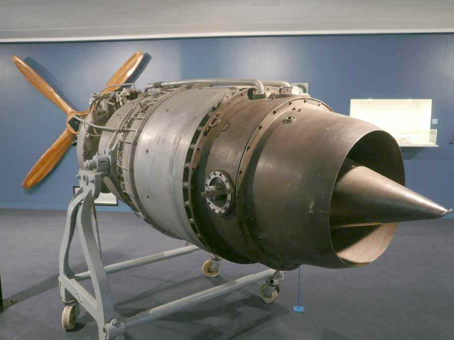 primer motor espannol.jpg (65644 bytes)