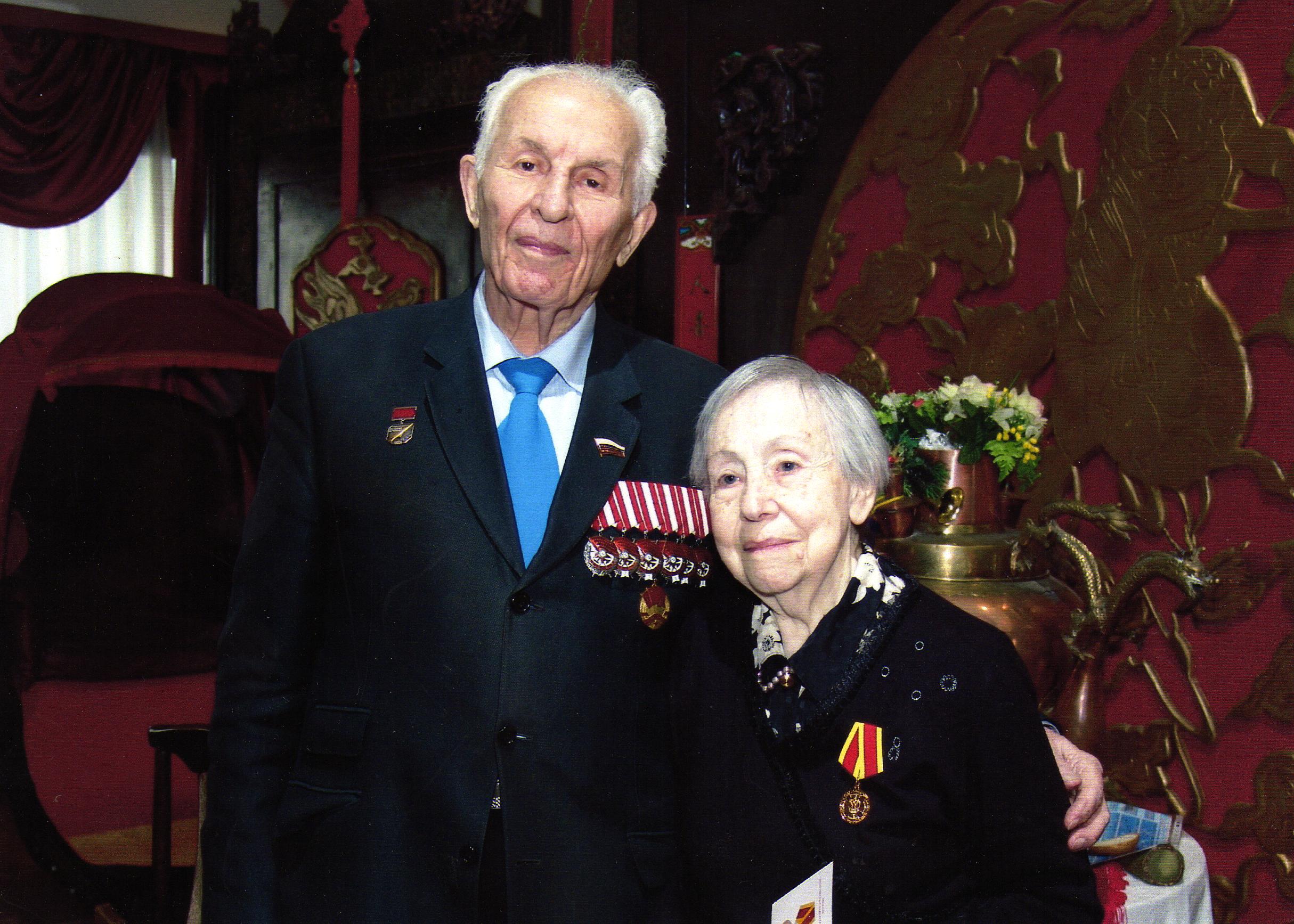 Lavski y Adelina Moscu 19 10 2009.jpg (561657 bytes)