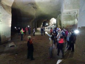 En El Interior De La Cueva Cantera