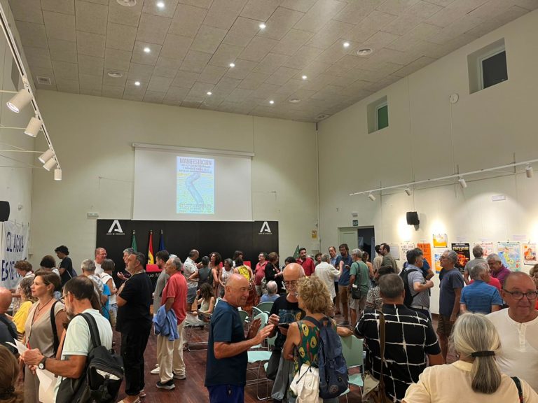 inauguracion exposición carteles ea el puerto 2 9 24 (2)