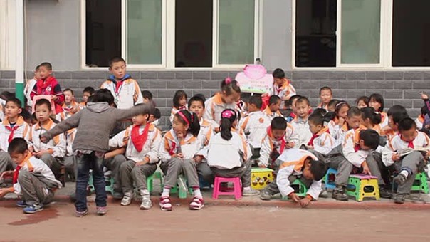 Unicef dice que en muchos pases las familias pagan el 50 por ciento del gasto de educacin y salud.