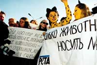 protesta contra las pieles